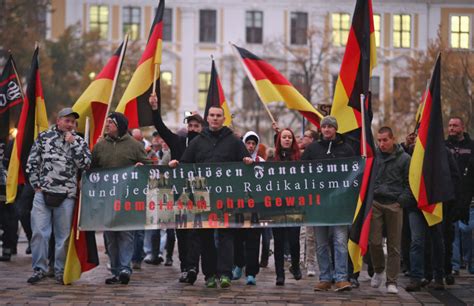 Germany S Anti Islam PEGIDA Rallies Surge Amid Migrant Crisis