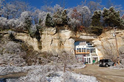 12 Incredible Cave Homes