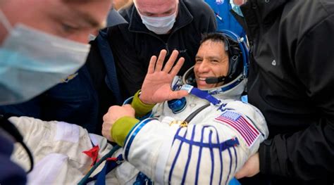 El astronauta Frank Rubio regresa a la Tierra con un récord para la