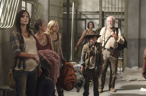 The Walking Dead Hd Wallpaper Iconic Moments With Hershel And Friends