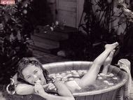 Naked Dona Drake Added 07 11 2018 By Sina1984