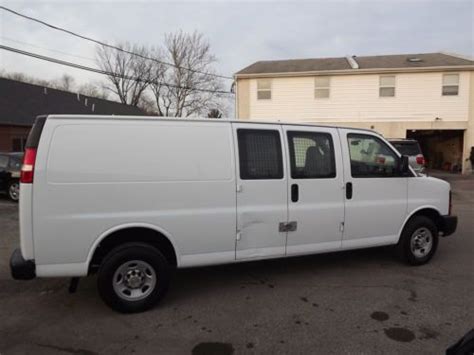 Sell Used 2007 Chevrolet Express 2500 Base Extended Cargo Van 3 Door 4