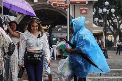 Lluvia Calma Moment Neamente Las Altas Temperaturas En La Ciudad De