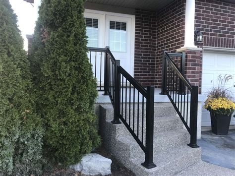 Cambridge On Aluminum Railings And Column Systems Waterloo Railings