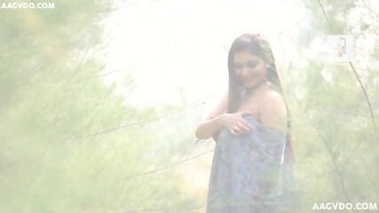 Hot Saree Fashion Megha