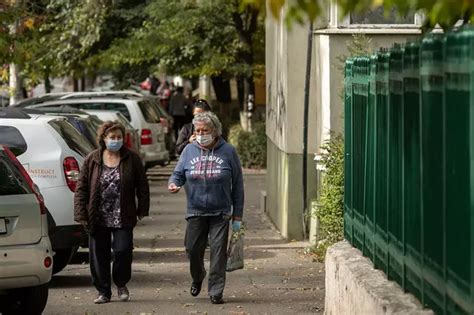 Masca Devine Obligatorie în Toate Spaţiile Publice Din Judeţul Braşov