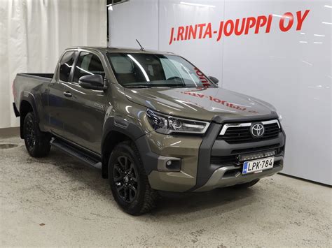 Toyota Hilux Extra Cab Wd D Invincible Automaatti Sis Alv Kamera