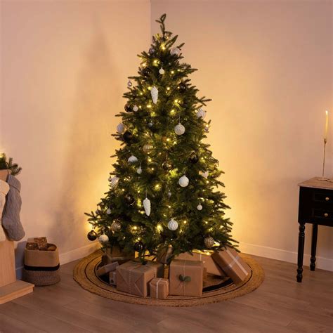 Charles Bentley 6ft Luxury Pre Lit Hinged Artificial Christmas Tree Wilko