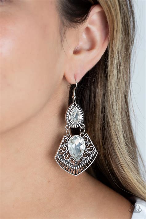 Royal Remix White Paparazzi Earrings Jewelryblingthing