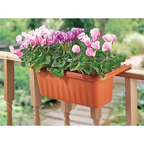 The 8 Best Railing Planters 2022 Planters For Your Railing