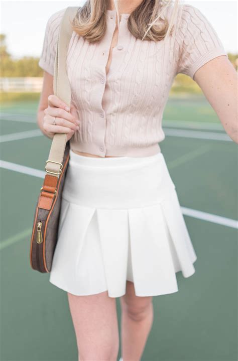 Sporty Chic Cute Tennis Outfits — Anna Elizabeth