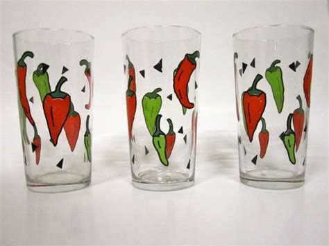 Retro Chili Pepper Drinking Glasses Set Of 3 By Vidaandvintage 9 00 Chili Peppers Decor