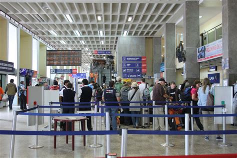 El Indecopi brinda recomendaciones a pasajeros y aerolíneas ante cierre