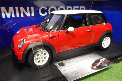 Mini Cooper Rouge Red Toit Blanc Autoart Voiture Miniature