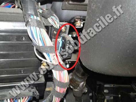 OBD Stecker In Lifan 320 2009 Einfach Ihren Adapter Finden