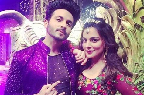 What Makes Kundali Bhagya S Dheeraj Shradhha S Onscreen Pairing Hit