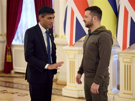 UK’s Sunak meets Zelenskyy in Kyiv, offers new arms for Ukraine ...