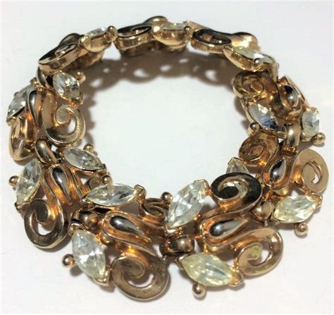 Crown Trifari Crystal Rhinestone Bracelet Gold Tone Setting