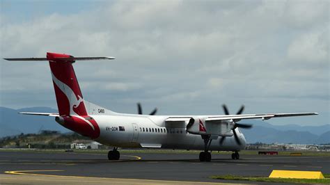 Cairns Airport Qantas Plane Forced To Turn Back From Weipa Adelaide Now