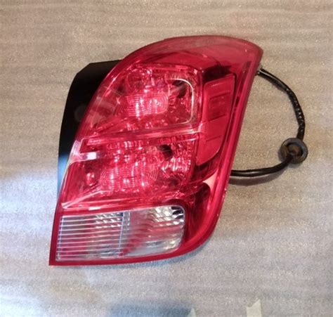 Calavera Derecha Chevrolet Trax Original C Detalle Env O Gratis