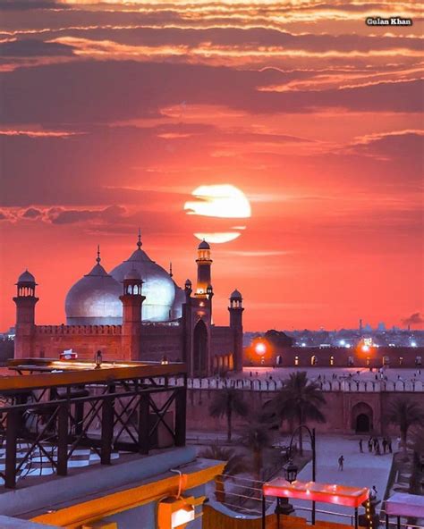 Pakistan Fantastic Sunset Beauty At Badshahi Mosque Lahore Punjab