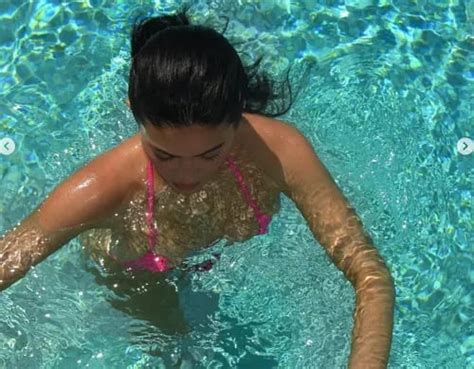 Kylie Jenner comparte sensuales imágenes en bikini pero No