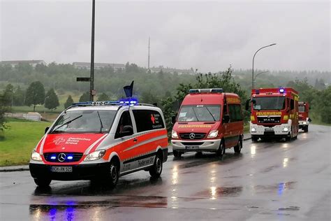 Neckar Odenwald Kreis Konvoi Aus 30 Einsatz Fahrzeugen Rollte Durch