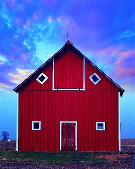 Pin By Bb3 On Barns Old Barns Barn Art Red Barns