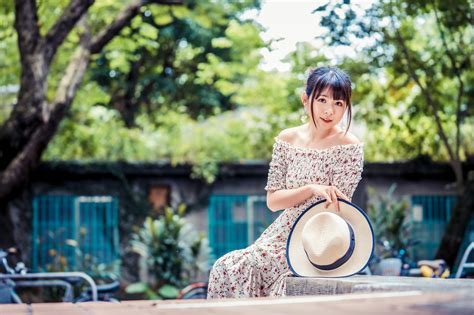 4K Asian Bokeh Sitting Dress Hat Glance HD Wallpaper Rare Gallery