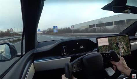 Test Tesla Model X Plaid Auf Deutscher Autobahn Teslamag De