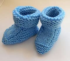 Ravelry: Babbity Baby Booties pattern by marianna mel