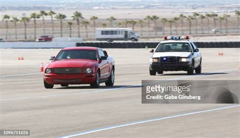 2,973 Police Car Chase Stock Photos, High-Res Pictures, and Images - Getty Images