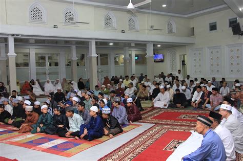 Halal Bi Halal Sekaligus Pelepasan Calon Haji Jamaah Masjid Al