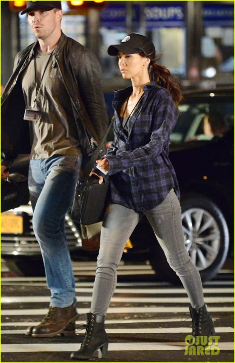 Megan Fox And Stephen Amell Wear Matching Caps On Tmnt 2 Set Photo 3381932 Megan Fox Will