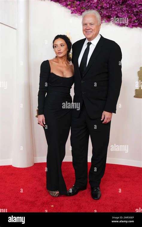 Reed Morano Left And Tim Robbins Arrive At The Oscars On Sunday