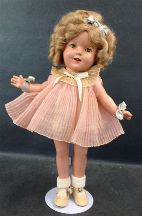 Lot 13 IDEAL COMPOSITION SHIRLEY TEMPLE DOLL MOHAIR WIG IN ORIGINAL