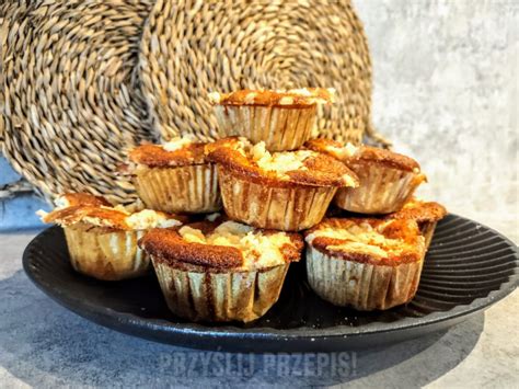 Muffinki Z Jab Kami I Kruszonk Przepis Przyslijprzepis Pl