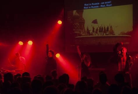 Pussy Riot Chega A S O Paulo Para Lan Ar Livro E Show Linn Da Quebrada