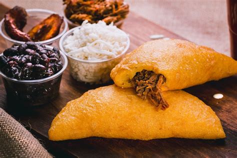 Empanada De Pabell N Sabor Venezolano Comedera Recetas Tips Y