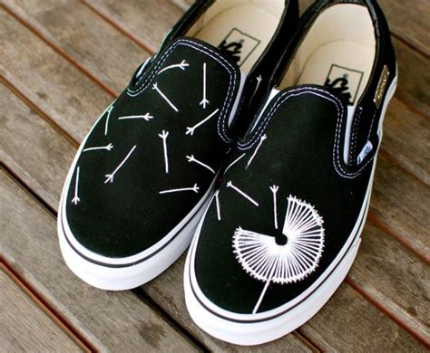 10 Easy Designs To Make Funky Hand Painted Sneakers Artofit