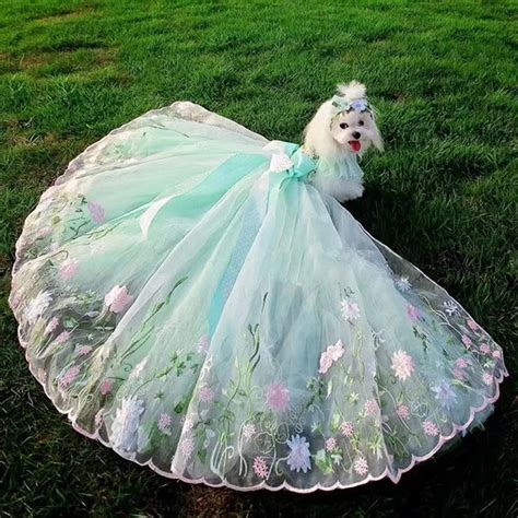 Onnpnnq Dog Dress Gorgeous Embroidered Tutu Dresses Handmade Pet Luxury