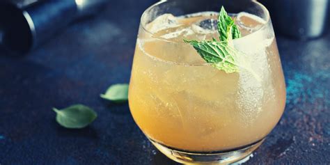 Low Alcohol Cocktails: Summer Trend in 2024