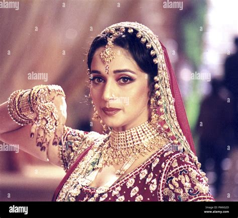 Madhuri Dixit Devdas 2002 Hi Res Stock Photography And Images Alamy