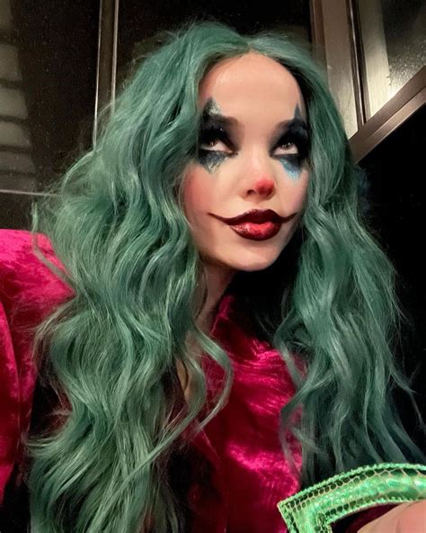 Val On Twitter Dove Cameron Green Hair Halloween Looks