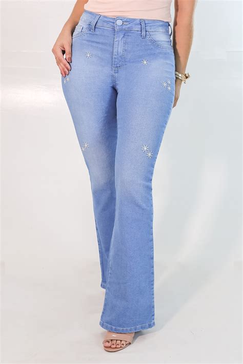 Cal A Jeans Flare Clara Feminina Alta Bordados Anticorpus