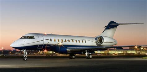 Bombardier Global 5000 - Skyllence