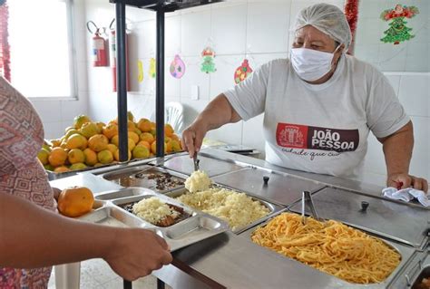 Cozinhas Comunit Rias Oferecem Refei Es Gratuitas Veja Como Se