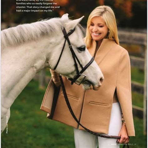 40 Hot Ainsley Earhardt Photos 12thBlog