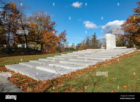 The Forest Lawn Cemetery In Buffalo New York Stock Photo Alamy