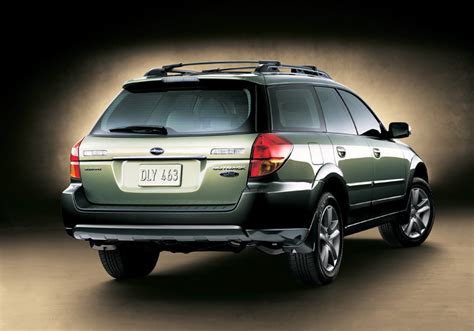 Subaru Outback Pictures Photos Gallery The Car Connection